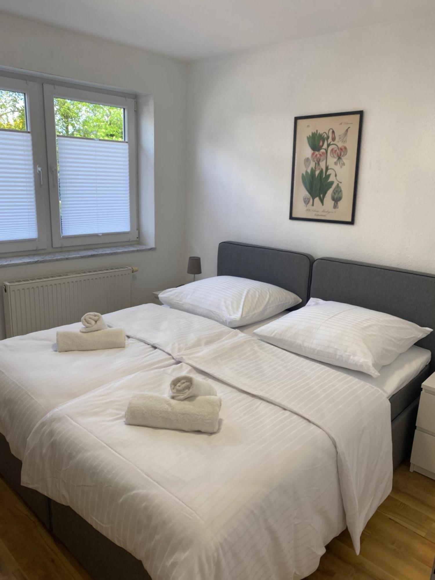 Ferienwohnung Modern - Wifi - Netflix - Ruhig Bielefeld Exterior foto