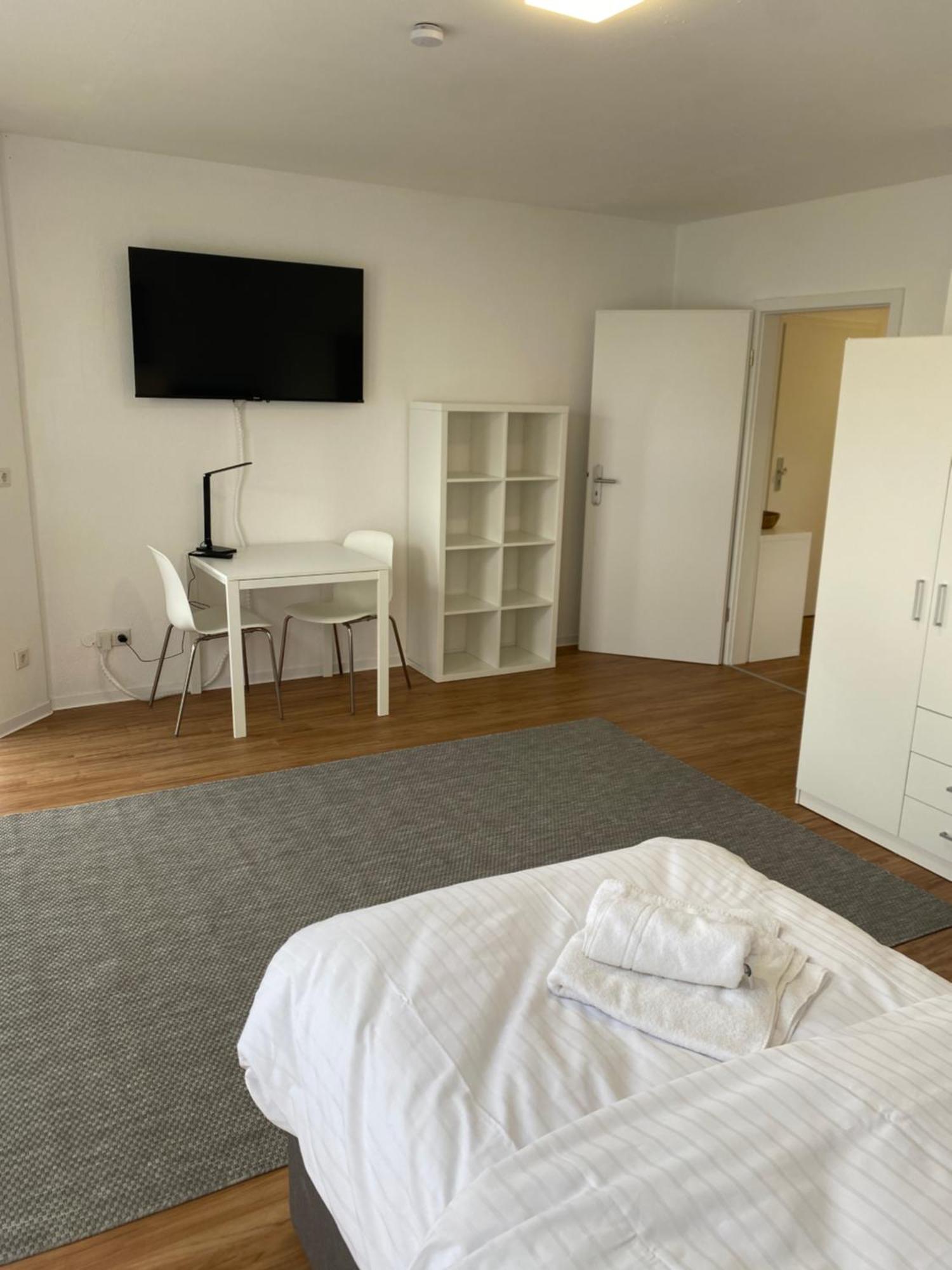 Ferienwohnung Modern - Wifi - Netflix - Ruhig Bielefeld Exterior foto